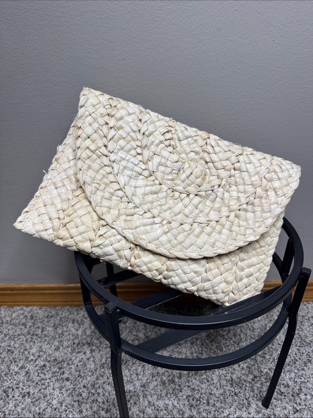 Shiraleah Natural Braided Straw Envelope Clutch in Light Beige
